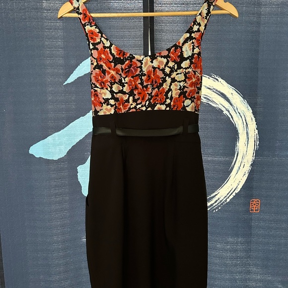 BCBGeneration Belted Dress Size 2 - Picture 2 of 6